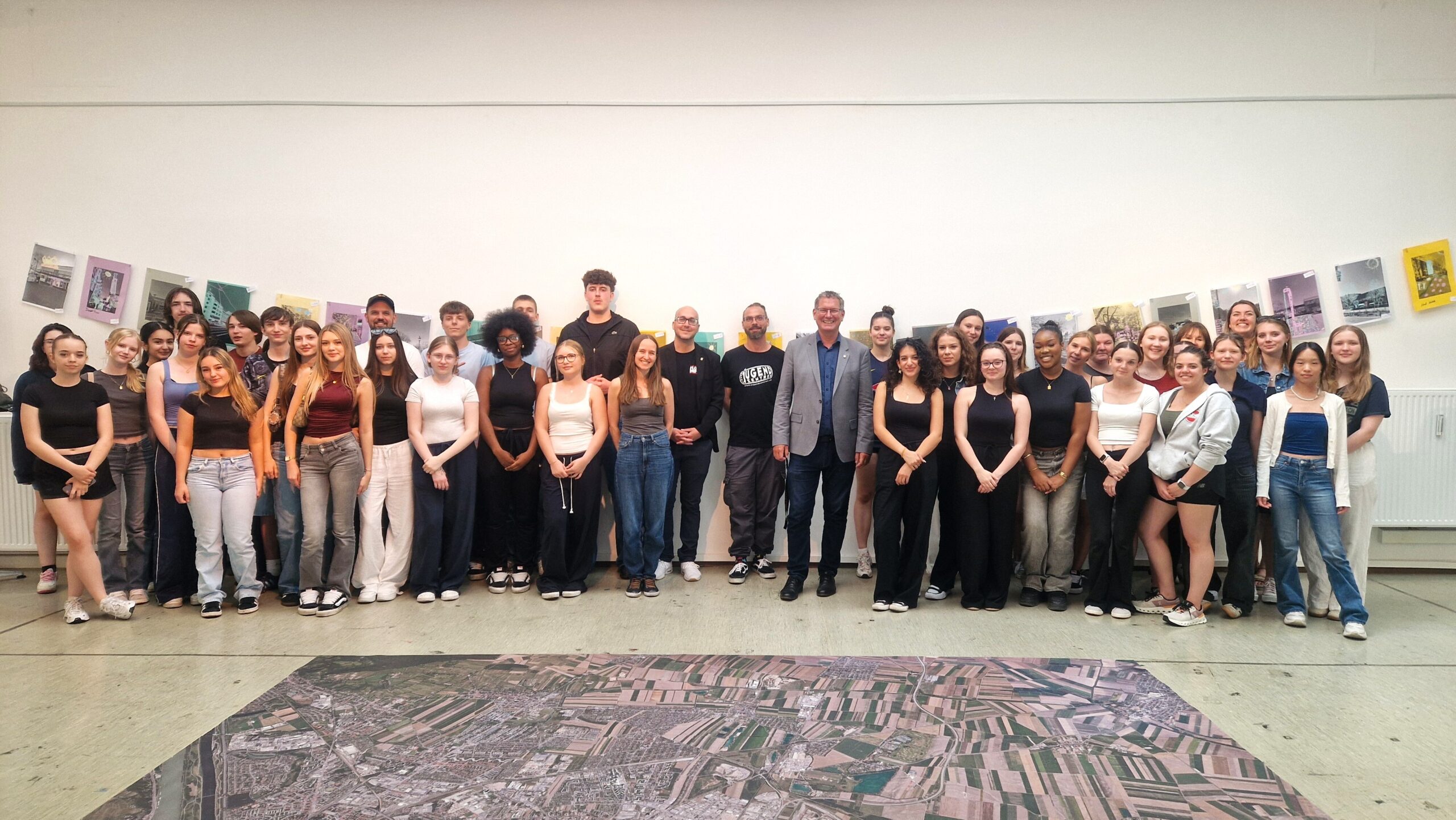 Mehr über den Artikel erfahren Ausstellung „Kreative Stadtgestaltung 1210“